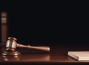 Жерара Депардьє визнали винним у сексуальному насильстві на зйомках