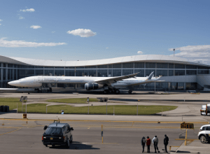 Міністр охорони здоров'я Каталонії заявила про конфлікт інтересів через розширення аеропорту та закликала до скорочення авіарейсів