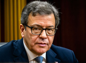 Петро відкликає посла Колумбії зі США на тлі дипломатичної кризи