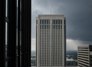 Нью-Йорк: Федеральна Площа 26 — Епіцентр Мігрантського "Пекла" За Трампа