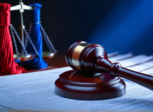 Іспанський політичний скандал: Аюсо звинувачує Санчеса в "диктатурі" після вироку Генпрокурору