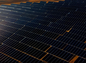 Революція сонячних панелей: Штучний інтелект картографує глобальний розвиток фотовольтаїки від Атаками до Тибету