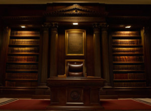 Рахой закликає до поміркованості в політиці на тлі критики Санчеса