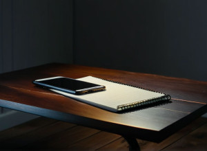 Як смартфони вбивають творчість: чому нудьга є рушієм розвитку