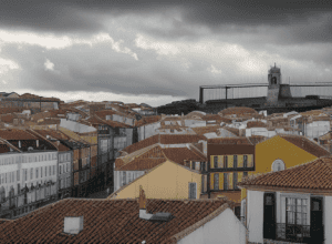 Прем'єр-міністр Португалії зіткнеться з вотумом довіри через бізнес його сімейної компанії