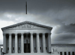 Остання надія: чи згадає Верховний суд США свою історію?