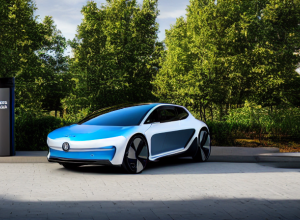 BYD кидає виклик Tesla: блискавична зарядка електрокарів за 5 хвилин змінює правила гри
