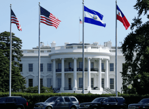Трамп приймає Букеле в Білому домі на тлі скандалу через помилкову депортацію сальвадорця