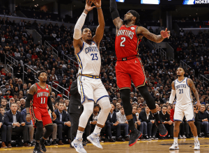 Перемога Warriors та Curry у плей-оф проти Rockets на виїзді