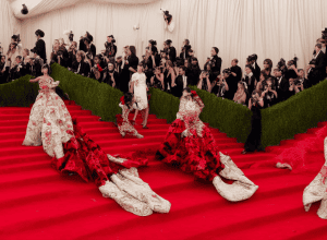 Найбільші скандали Met Gala: від Леді Ді в нічній сорочці до бійки в родині Бейонсе