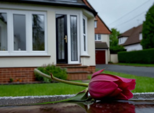 Трагедія в Альпедрете: Діти Загиблого Захищають Батька-Вбивцю, Громада Охоплена Політичним Скандалом