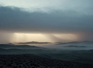 На порозі: Світ між війною та миром