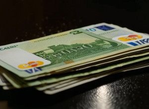 У Мадриді Затримано Домогосподарку за Шахрайство на Майже 110 000 Євро Проти Жінки, За Якою Вона Доглядала