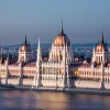 Брюссель погрожує Угорщині санкціями через закон проти НУО та ЗМІ: ЄС бачить порушення принципів