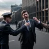 Напад на журналіста біля Конгресу Іспанії: ультраправий активіст влаштував провокацію