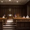 Суд призупинив рішення щодо мит Трампа: що це означає для економіки США