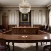 Кім Кардаш'ян свідчить у суді щодо пограбування в Парижі на $10 мільйонів