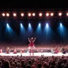 Сабріна Карпентер розглядає заборону телефонів на концертах: реакція фанатів та досвід зірок