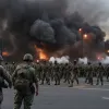 Військові проти демонстрантів: Ескалація напруги в Лос-Анджелесі через рейди проти іммігрантів