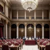 Мурсія: Лопес Мірас домовився з Vox щодо бюджету, акцентуючи на імміграції та податках