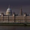 Криза в Reform UK: Відставка голови партії після дебатів про бурку