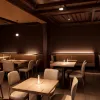 Casa Lola: Іберійська кухня, шампанське та яєчня з паприкою біля траси A-6