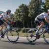 Яспер Філіпсен перемагає на першому етапі Тур де Франс у Ліллі, незважаючи на сильний вітер