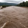 Повінь у Техасі: Річка Льяно вийшла з берегів, затопивши дорогу