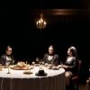 Психомагічна вечеря на Ібіці: священик, поліцейський та жінка-вагіна за одним столом