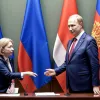 Політичні події дня: Санчес зустрічається з Прадалесом, Vox та Podemos коментують ситуацію в Торре-Пачеко