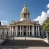 Суд скасував частину вироку Урібе: адвокати говорять про політичне переслідування