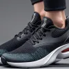 Кросівки Skechers для чоловіків зі знижкою 45%: комфорт та захист від мозолів