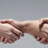 Потиск рук Ільї та Пучдемона: повернення до нормалізації в Каталонії після 'процесу'