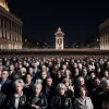 Мілан прощається з Джорджіо Армані: сотні людей віддають шану легендарному дизайнеру