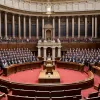 Політична битва в Іспанії: Опозиція атакує Санчеса через справу його дружини